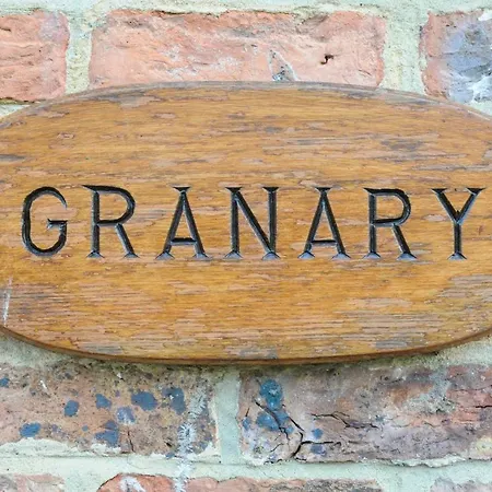 The Poplars & Bed & Breakfast