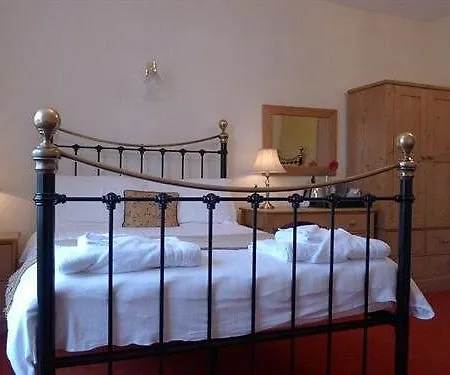 Bed & Breakfast The Poplars & 4*