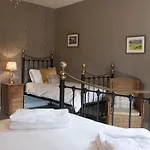 白杨树客房和小屋住宿加早餐旅馆 住宿加早餐酒店 瑟斯克