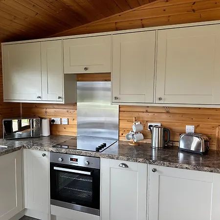 The Poplars Bed & Breakfast