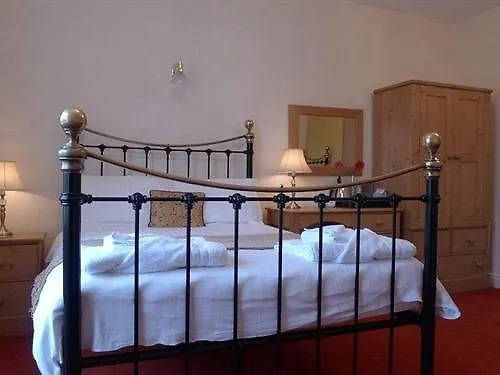 Bed & Breakfast The Poplars 4*